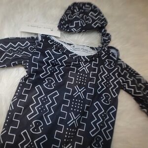Queen Maddam baby gown 0-3mo